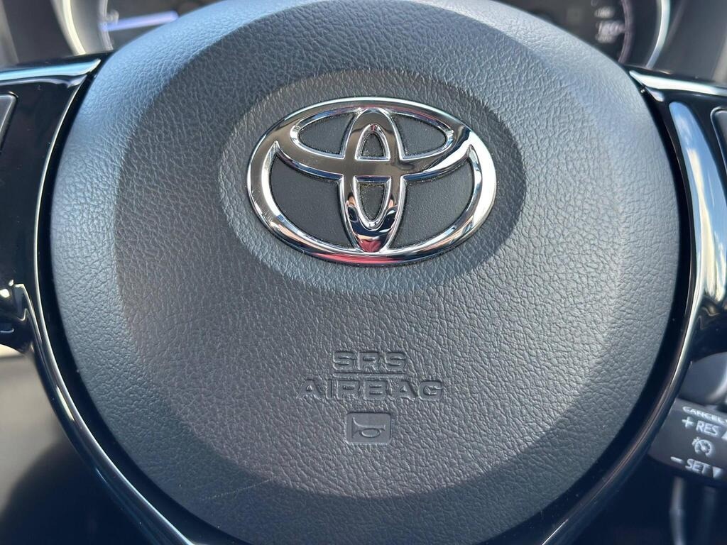 Used Toyota Yaris 2017 for sale - 76554059: Photo 33