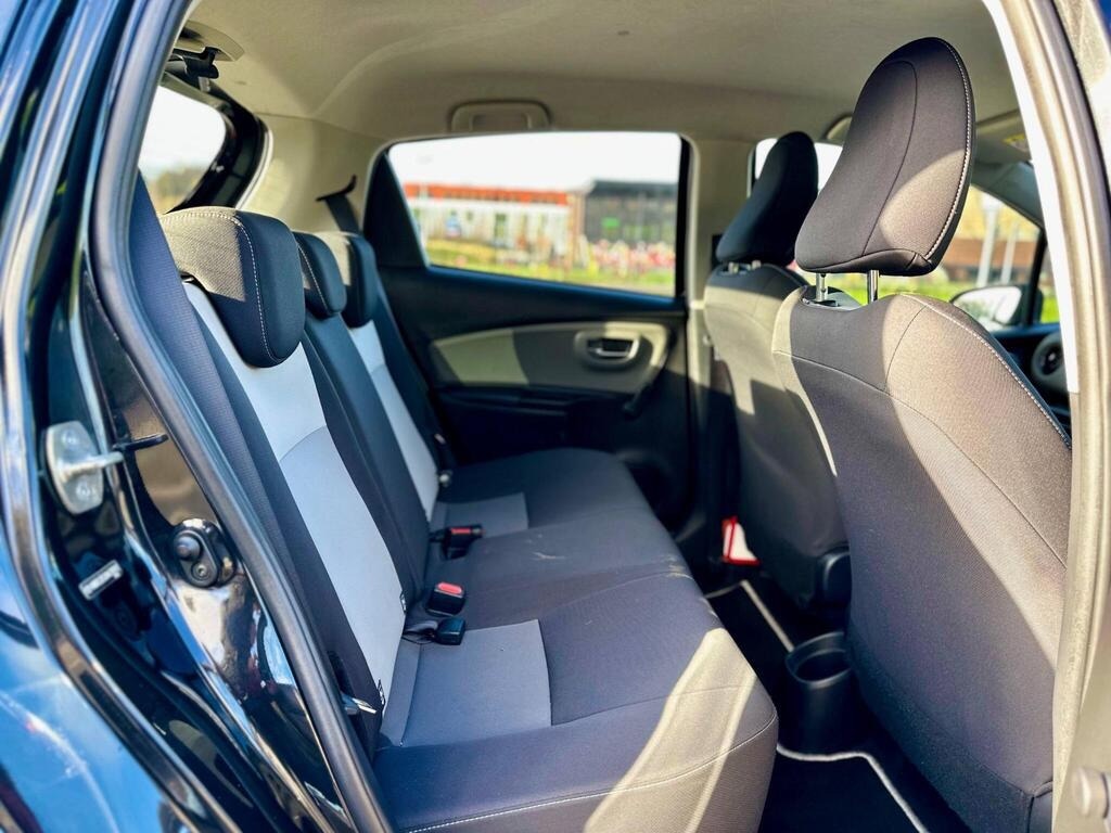 Used Toyota Yaris 2017 for sale - 76554059: Photo 35