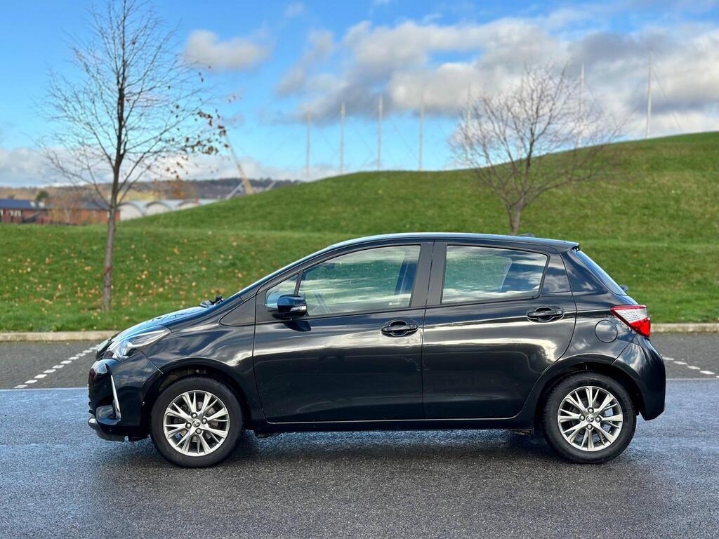 Used Toyota Yaris 2017 for sale - 76554059: Photo 5