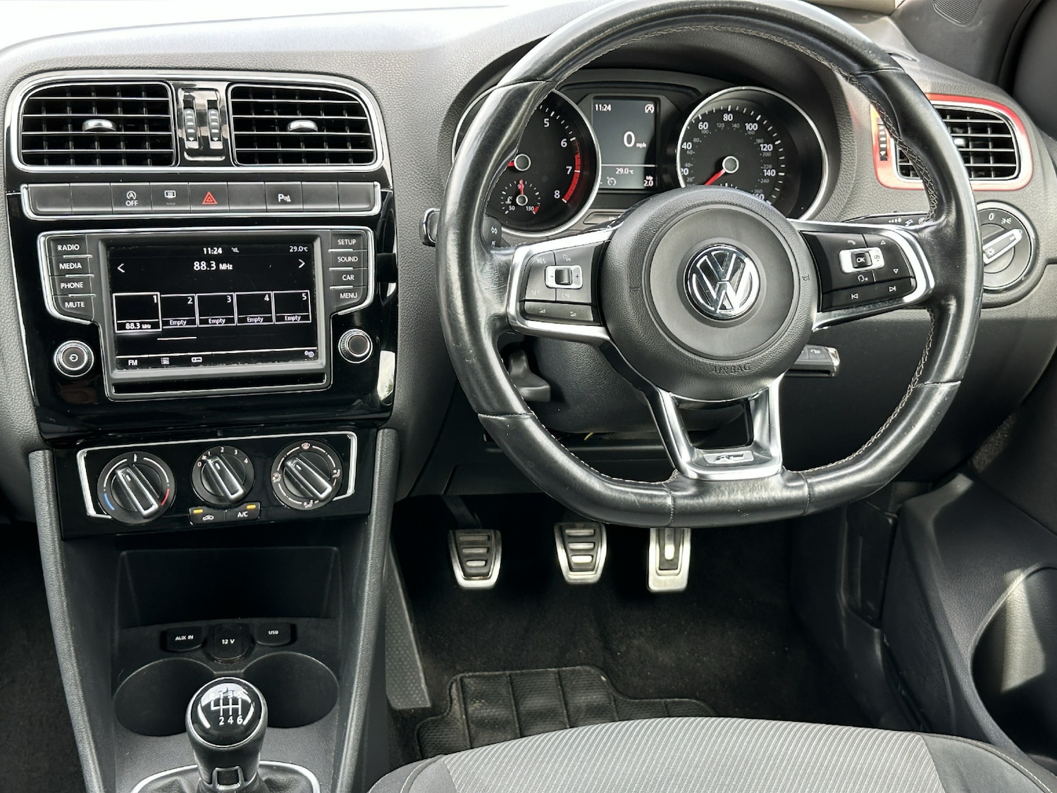 Used Volkswagen Polo 2016 for sale - 76403298: Photo 26