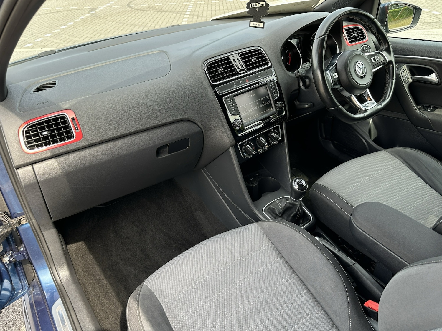 Used Volkswagen Polo 2016 for sale - 76403298: Photo 35