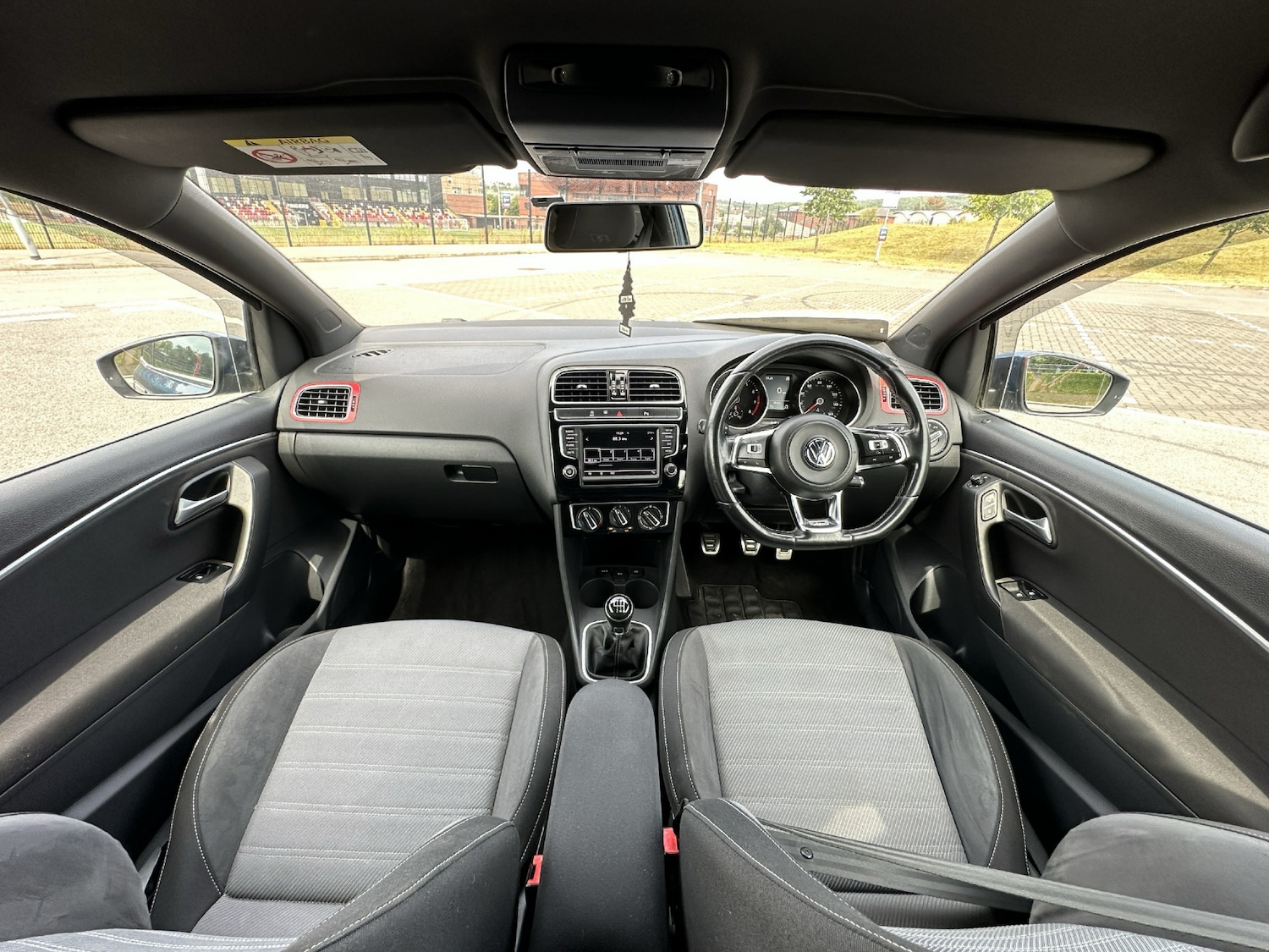 Used Volkswagen Polo 2016 for sale - 76403298: Photo 36