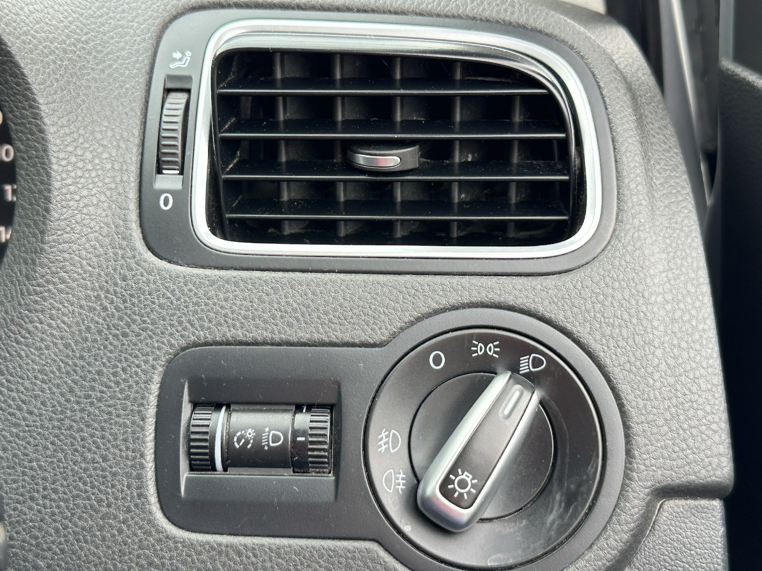 Used Volkswagen Polo 2013 for sale - 77638828: Photo 17