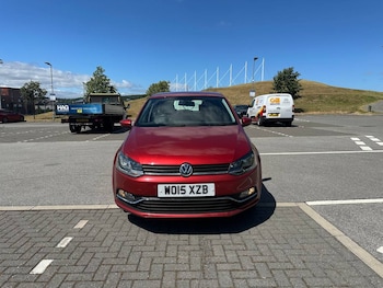 Used Volkswagen Polo 2015 for sale - 79105408: Photo