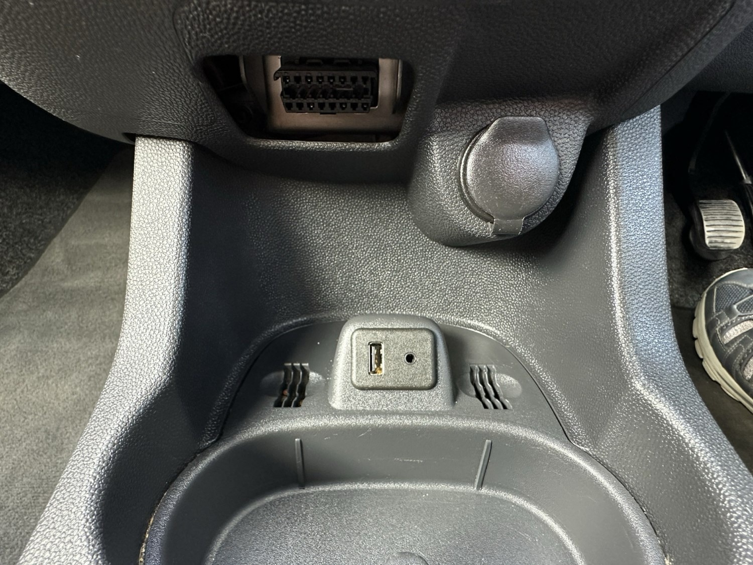 Vehicle 27