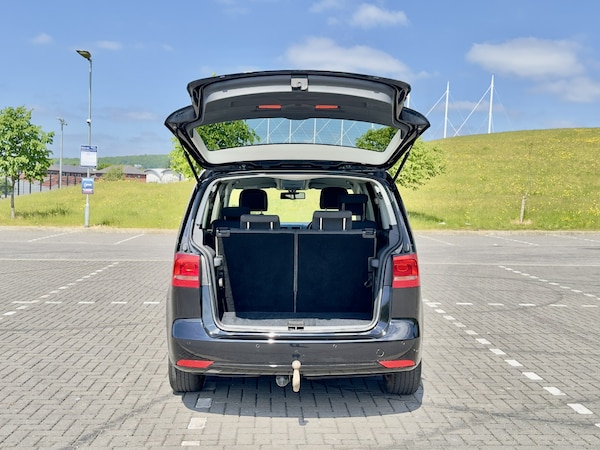 Used Volkswagen Touran 2015 for sale - 74682904: Photo 12