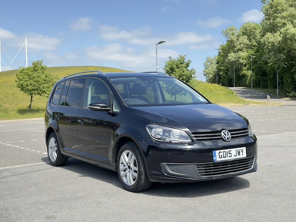 Used Volkswagen Touran 2015 for sale - 74682904: Photo 2