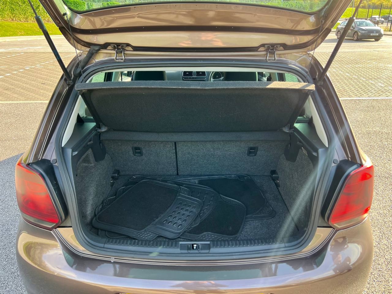 Used Volkswagen Polo 2012 for sale - 77248239: Photo 18