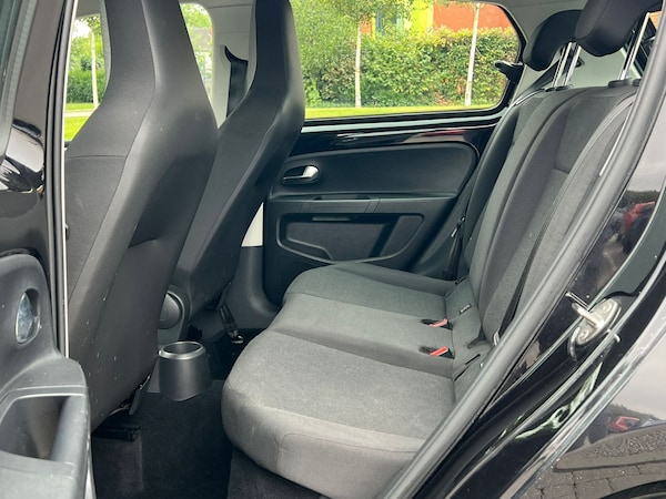 Used Volkswagen up! 2017 for sale - 75289502: Photo 15
