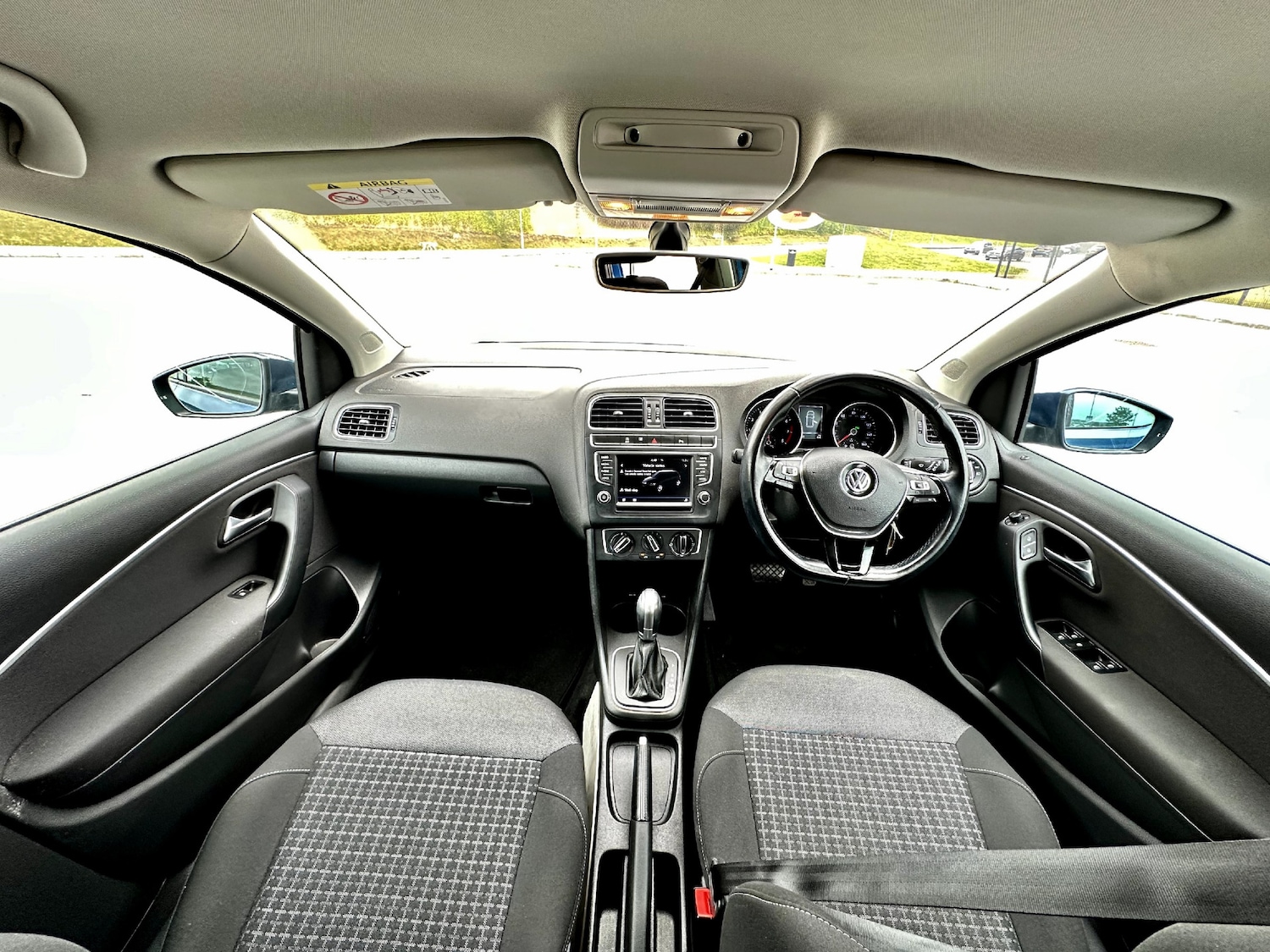 Used Volkswagen Polo 2017 for sale - 76681829: Photo 10