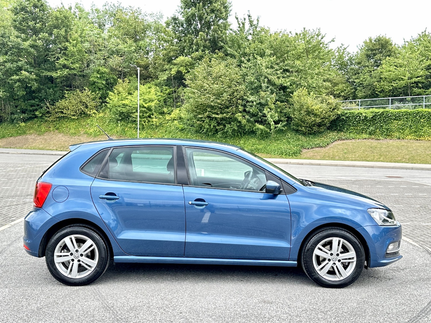 Used Volkswagen Polo 2017 for sale - 76681829: Photo 4
