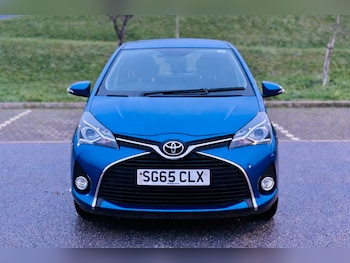 Used Toyota Yaris 2015 for sale - 77034519: Photo