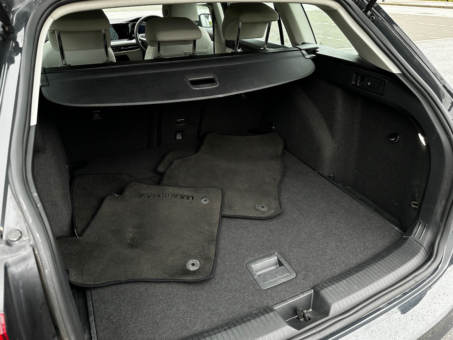 Used Volkswagen Golf 2022 for sale - 76681545: Photo 58