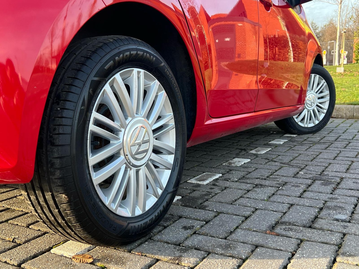 Used Volkswagen up! 2017 for sale - 76363429: Photo 11