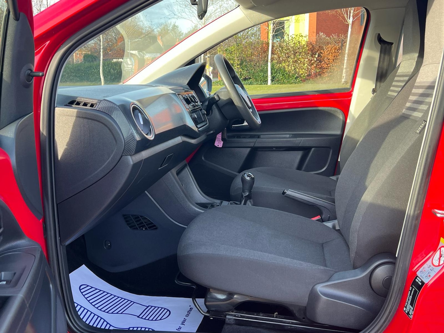 Used Volkswagen up! 2017 for sale - 76363429: Photo 14