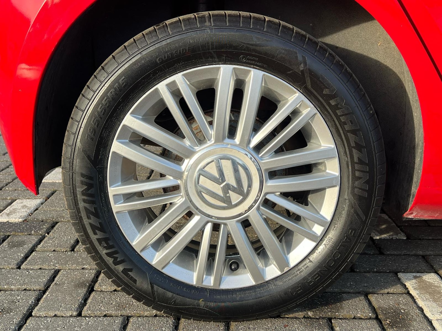 Used Volkswagen up! 2017 for sale - 76363429: Photo 17