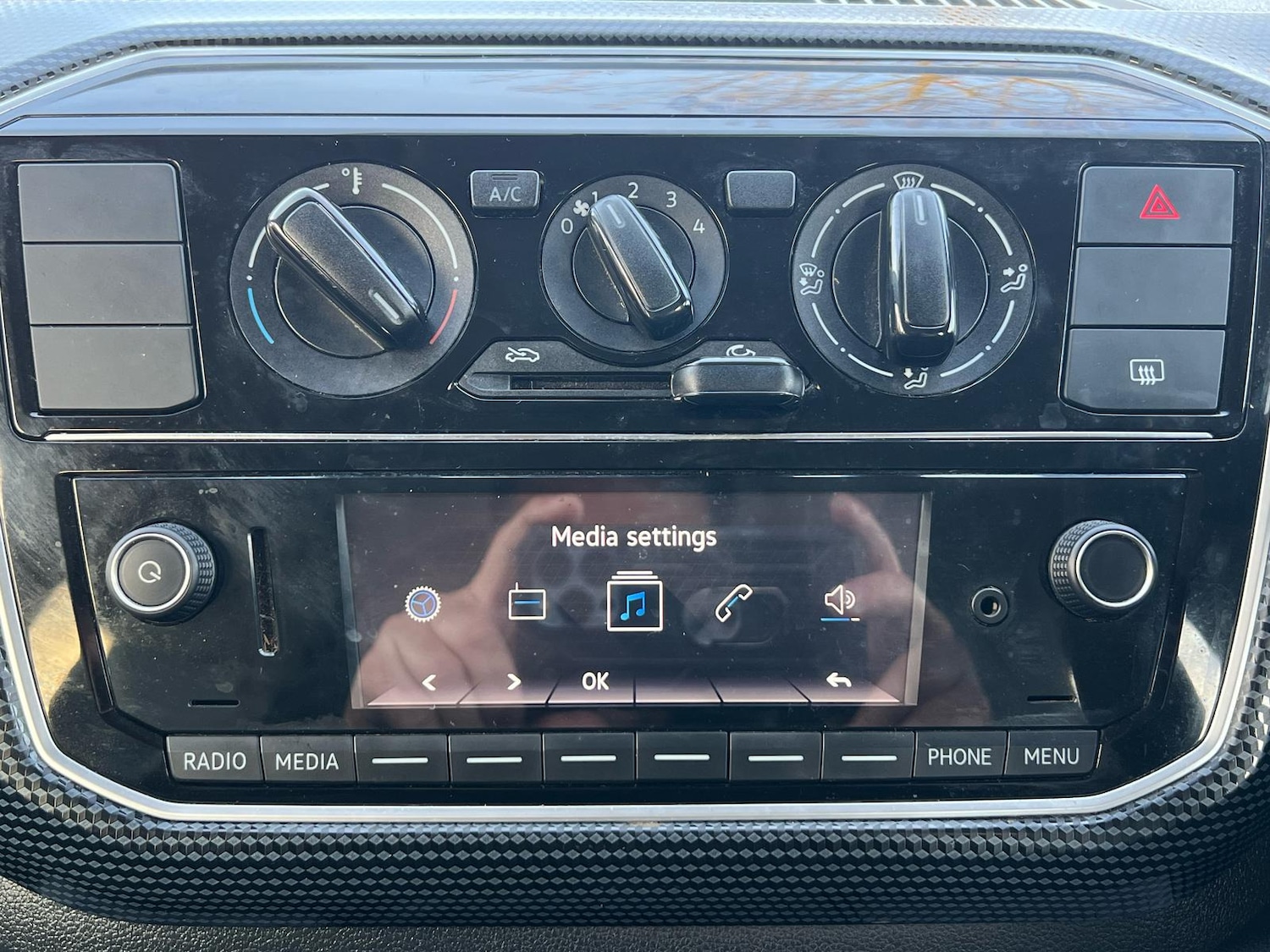 Used Volkswagen up! 2017 for sale - 76363429: Photo 19