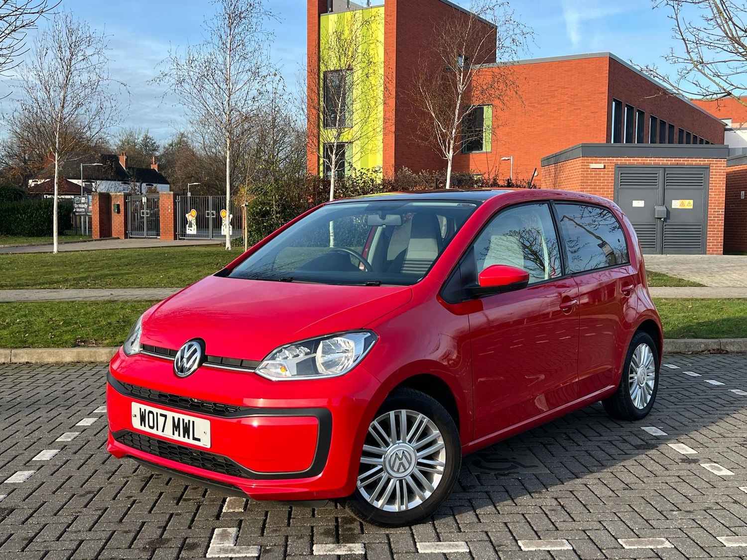 Used Volkswagen up! 2017 for sale - 76363429: Photo 9