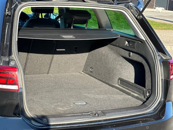 Used Volkswagen Passat 2020 for sale - 74089756: Photo 5