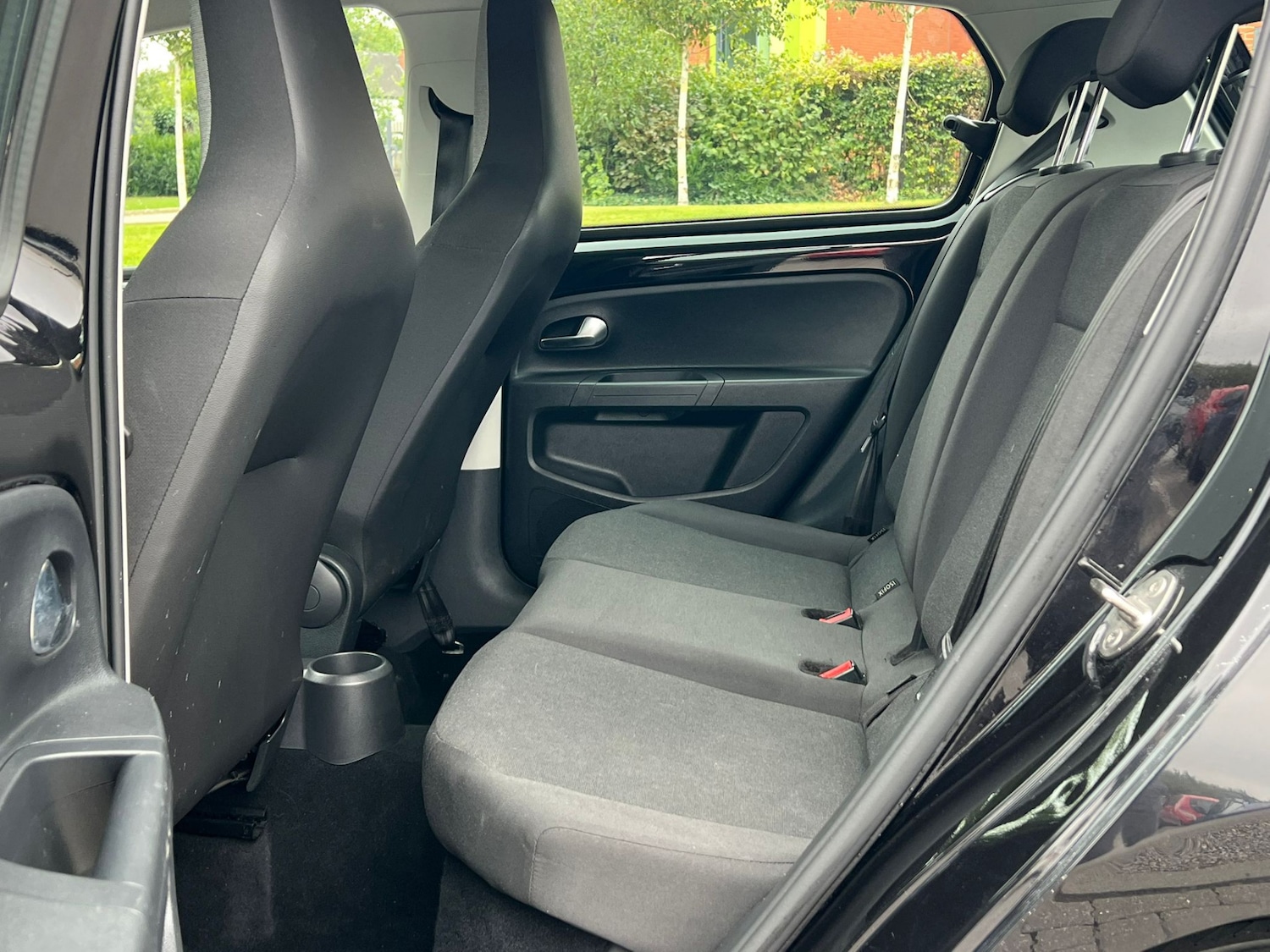 Used Volkswagen up! 2017 for sale - 76894945: Photo 14