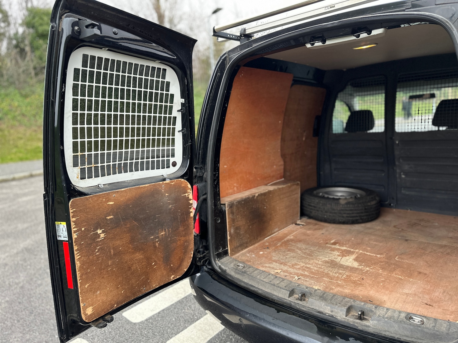 Used Volkswagen Caddy 2014 for sale - 77136611: Photo 10