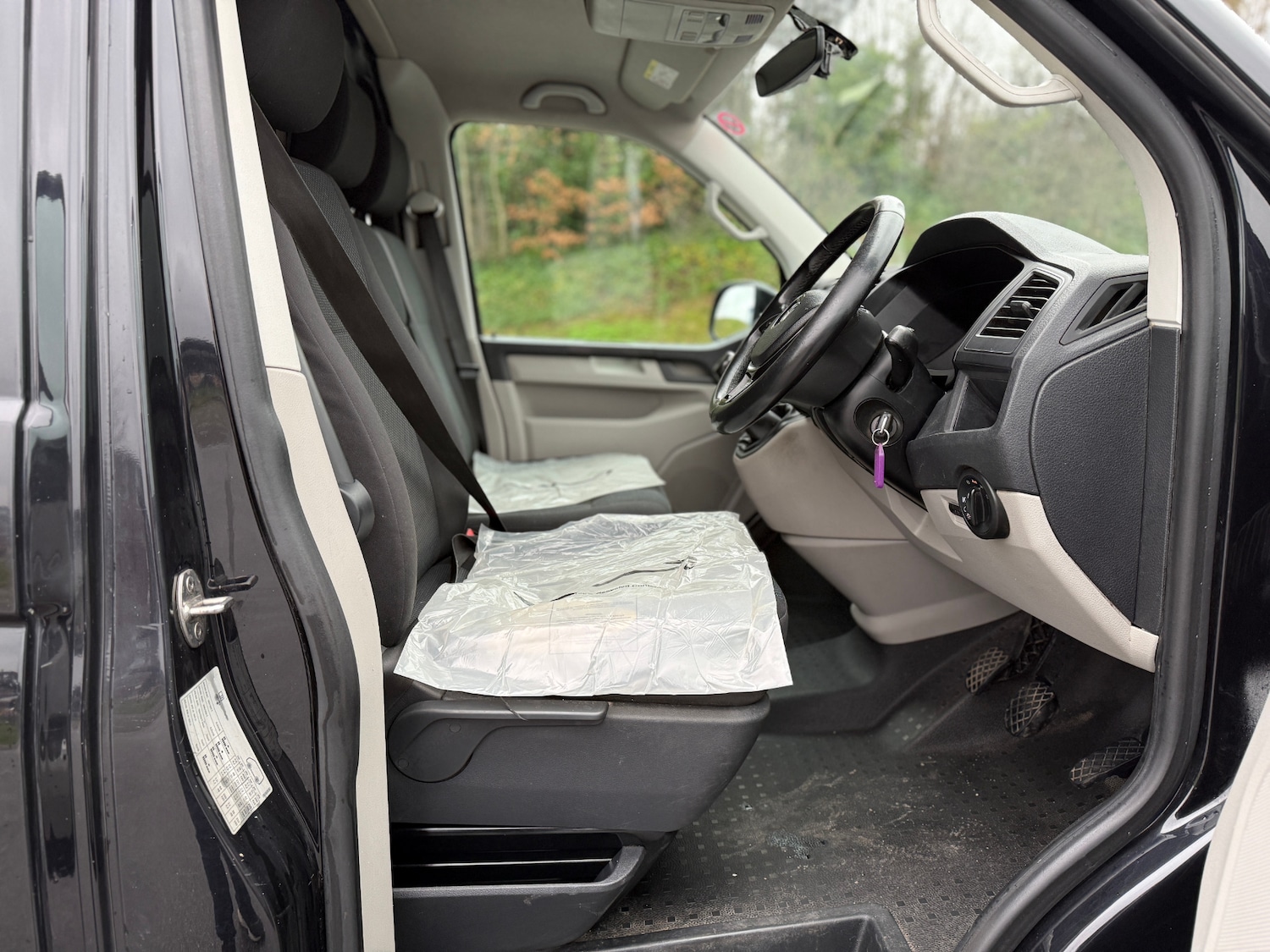 Used Volkswagen Transporter 2017 for sale - 77323912: Photo 16