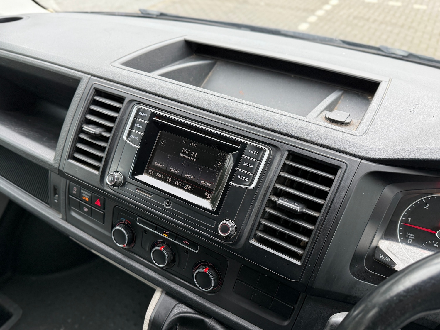 Used Volkswagen Transporter 2017 for sale - 77323912: Photo 19