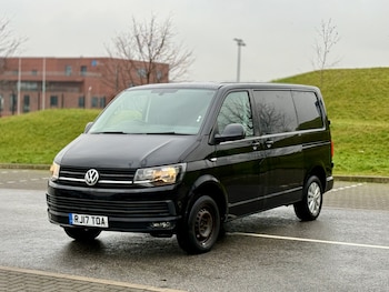 Used Volkswagen Transporter 2017 for sale - 77323912: Photo