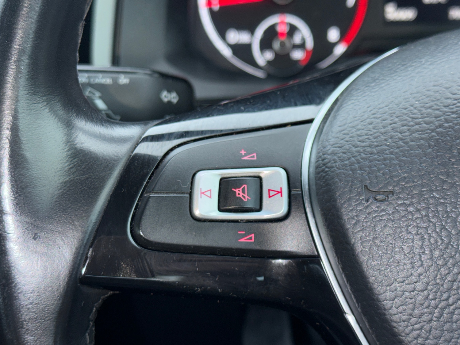 Used Volkswagen Polo 2019 for sale - 77248219: Photo 23