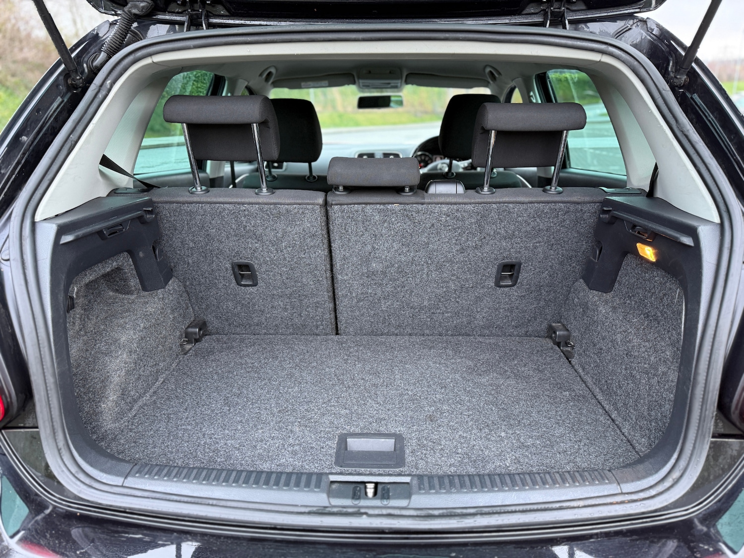 Used Volkswagen Polo 2016 for sale - 77247635: Photo 24