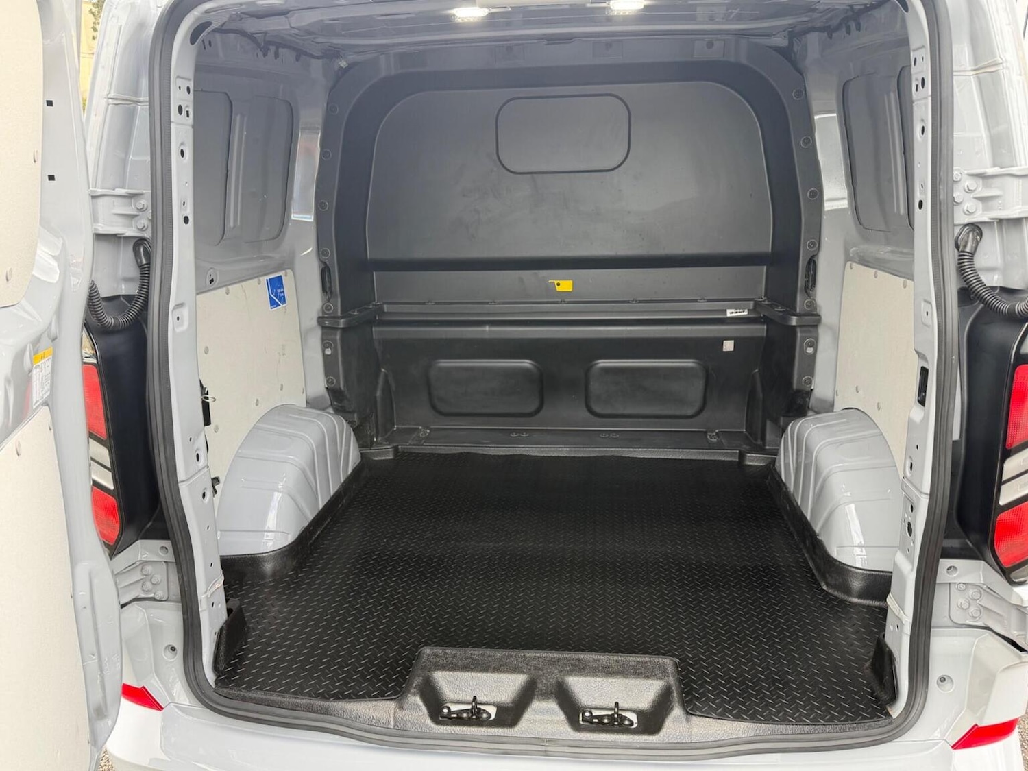 Used Ford Transit Custom 2025 for sale - 77656208: Photo 23