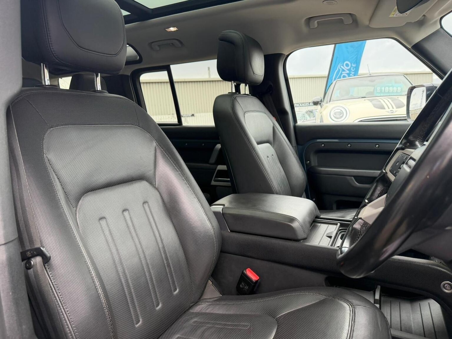 Used Land Rover Defender 110 2021 for sale - 77656211: Photo 16