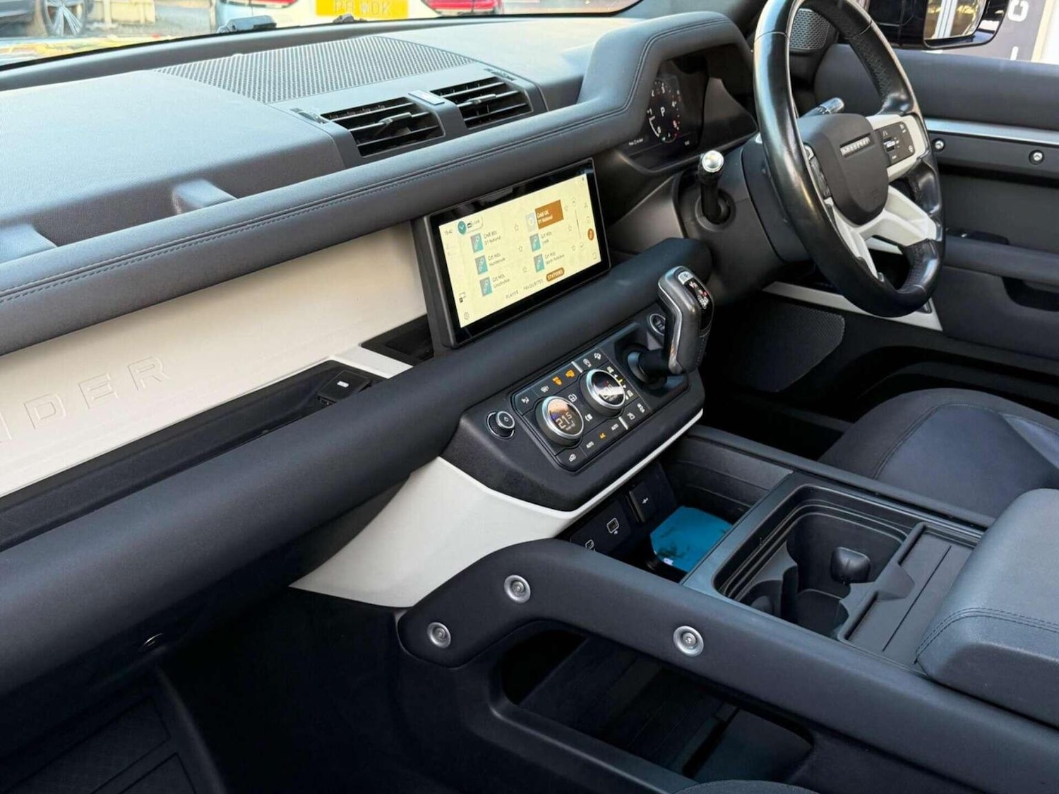 Used Land Rover Defender 2021 for sale - 77516072: Photo 15