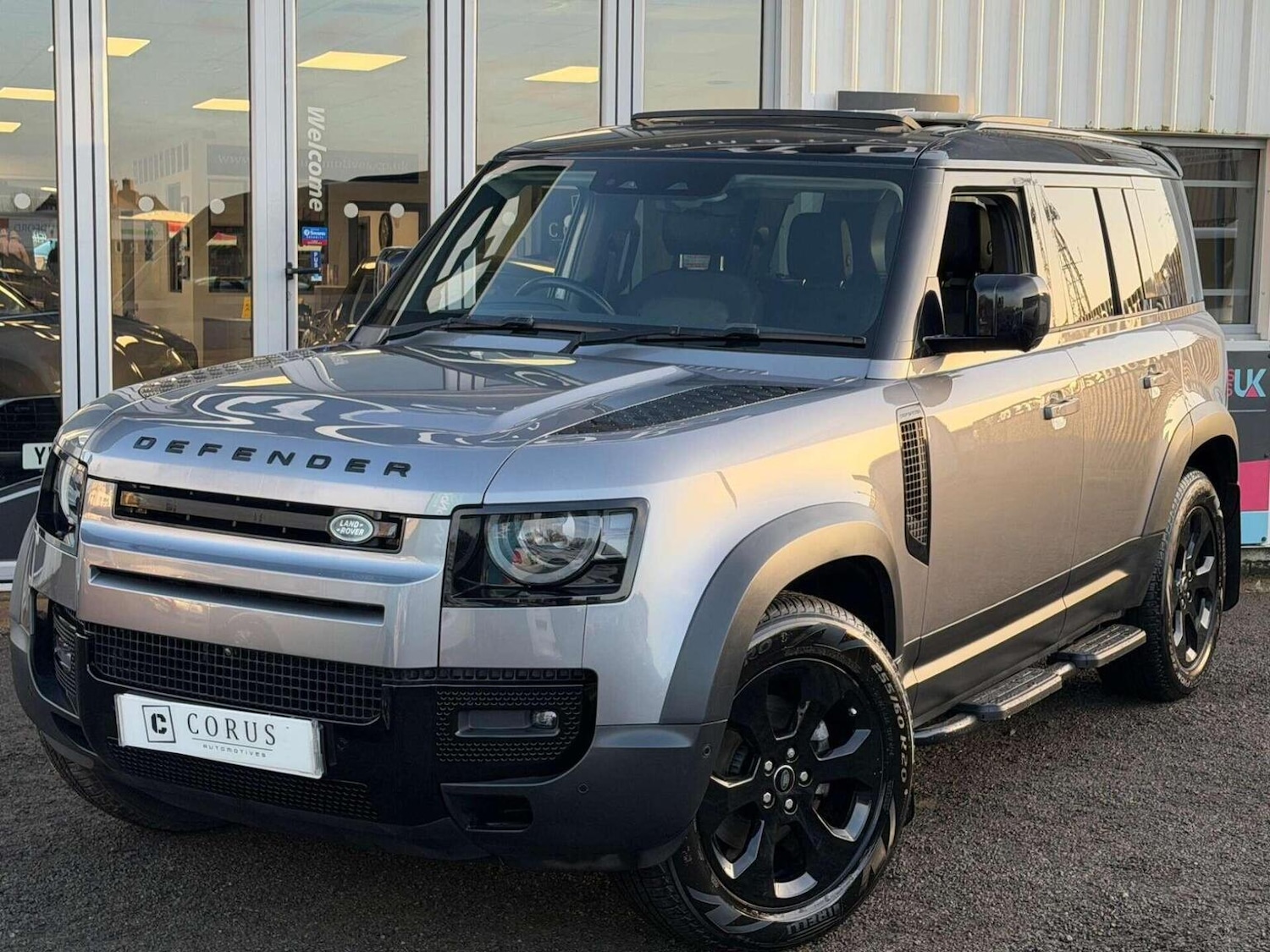 Used Land Rover Defender 2021 for sale - 77516072: Photo 2