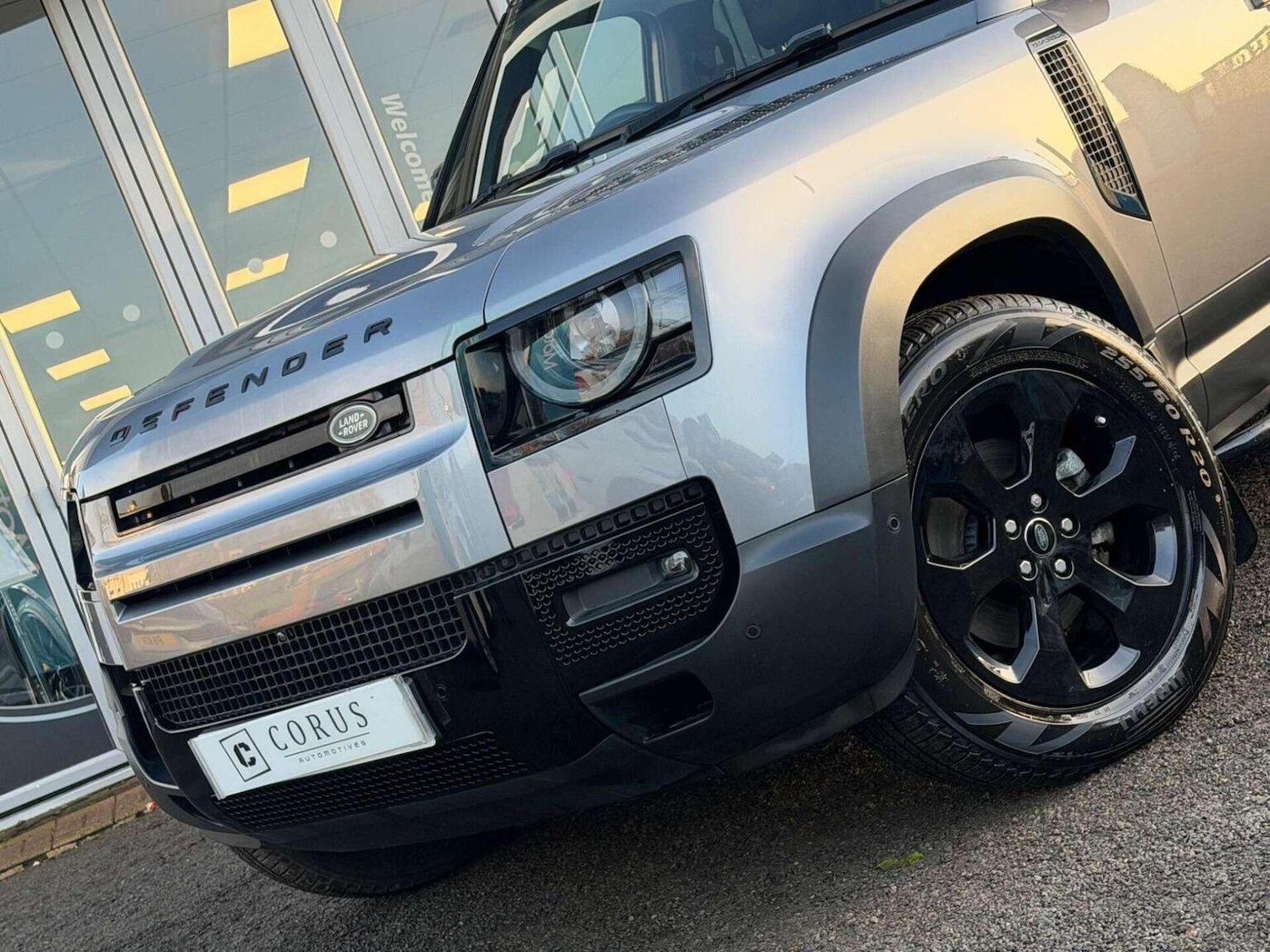 Used Land Rover Defender 2021 for sale - 77516072: Photo 3