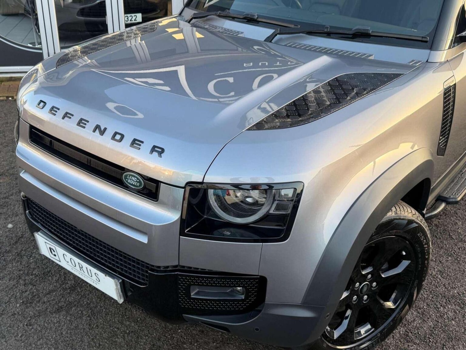 Used Land Rover Defender 2021 for sale - 77516072: Photo 4