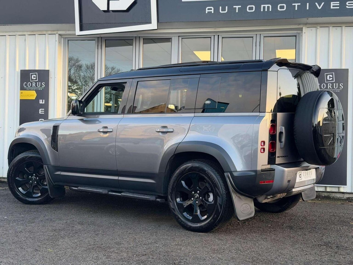 Used Land Rover Defender 2021 for sale - 77516072: Photo 7