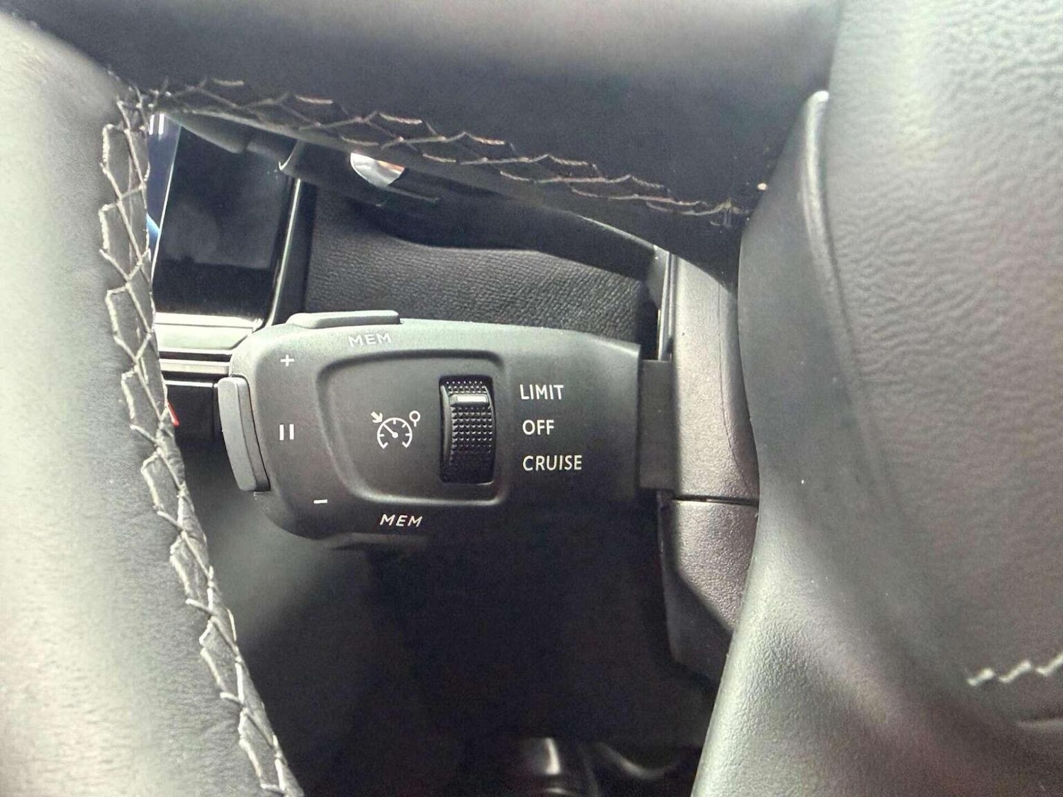 Used DS Automobiles DS 7 Crossback 2022 for sale - 77453092: Photo 14