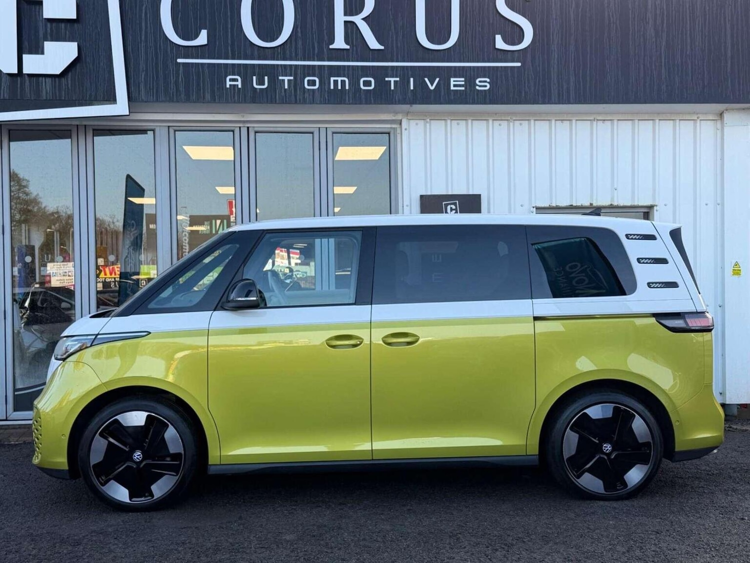 Used Volkswagen ID.Buzz 2024 for sale - 77453138: Photo 8