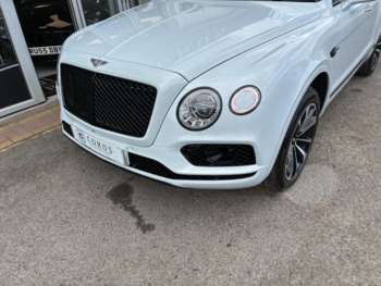 Used Bentley Bentayga 2016 for sale - 75089740: Photo