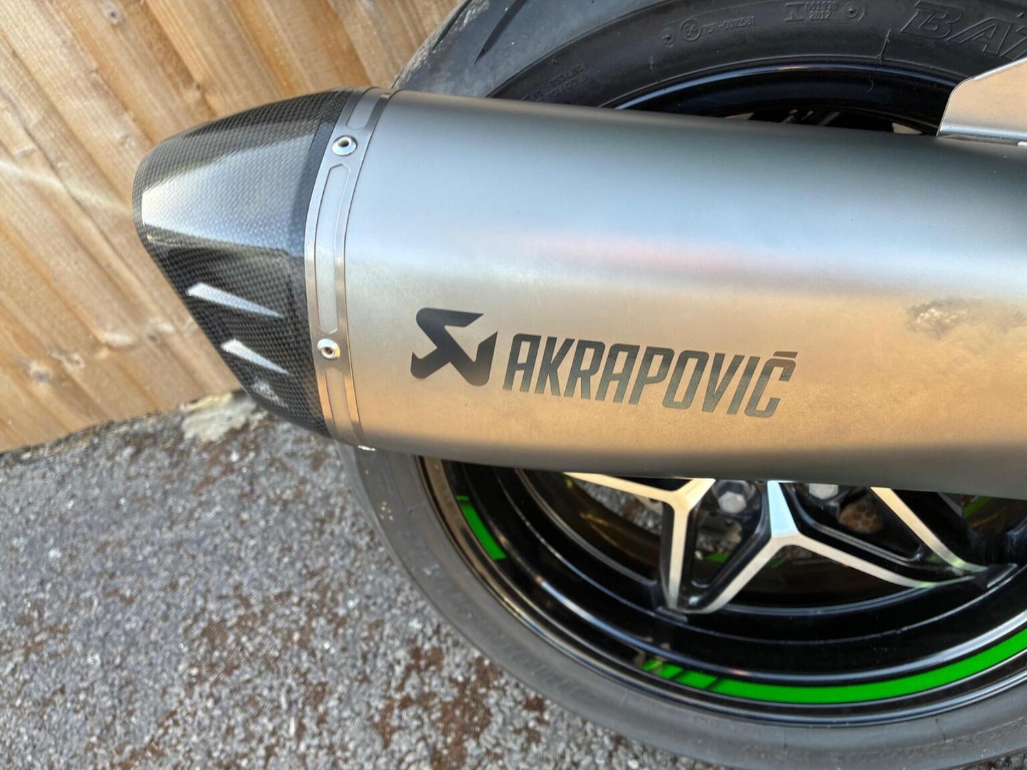 Kawasaki Ninja H2 SX