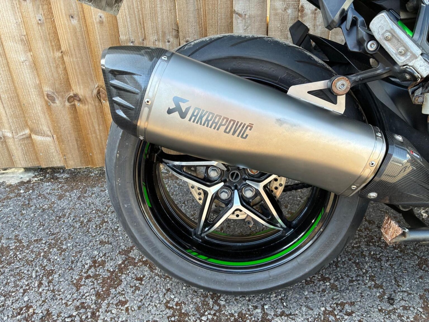 Kawasaki Ninja H2 SX