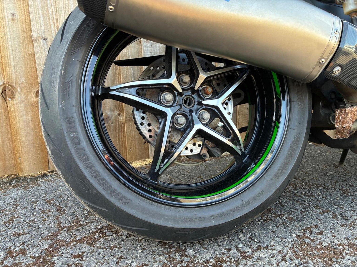 Kawasaki Ninja H2 SX