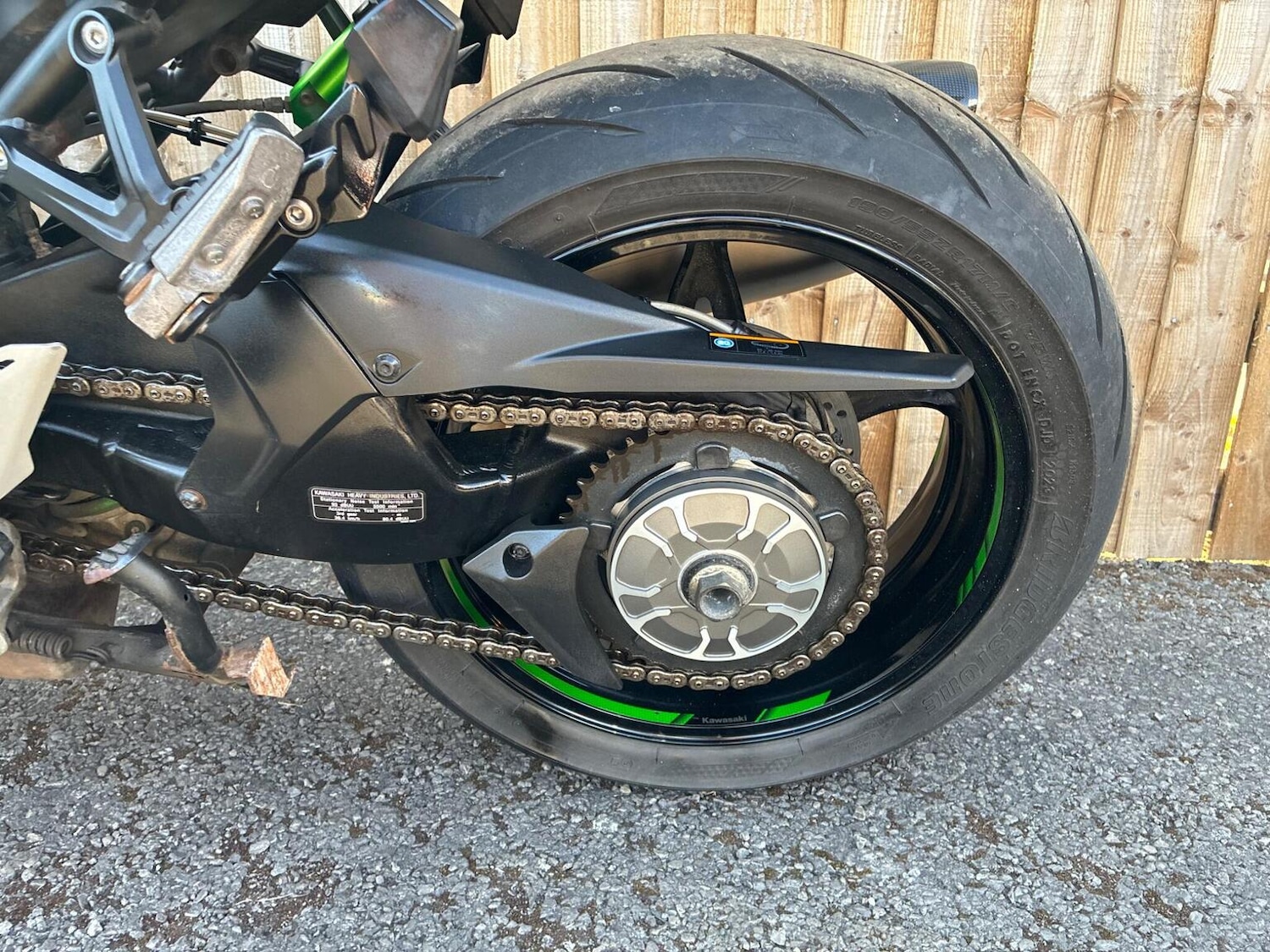 Kawasaki Ninja H2 SX