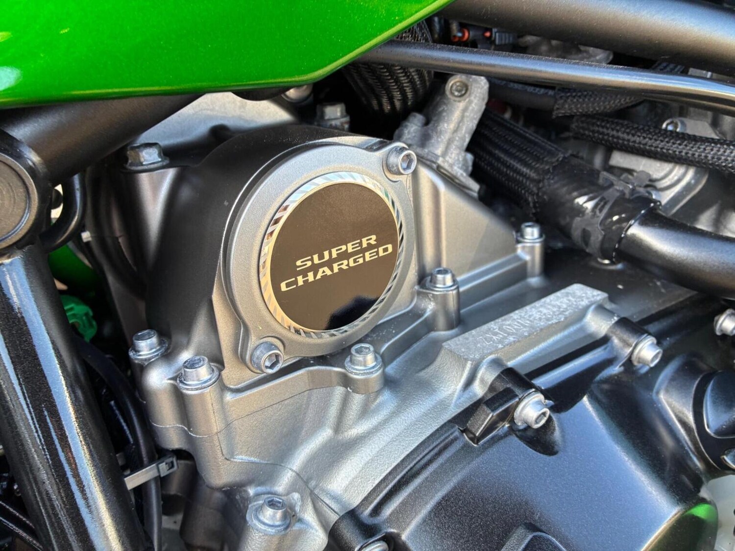 Kawasaki Ninja H2 SX