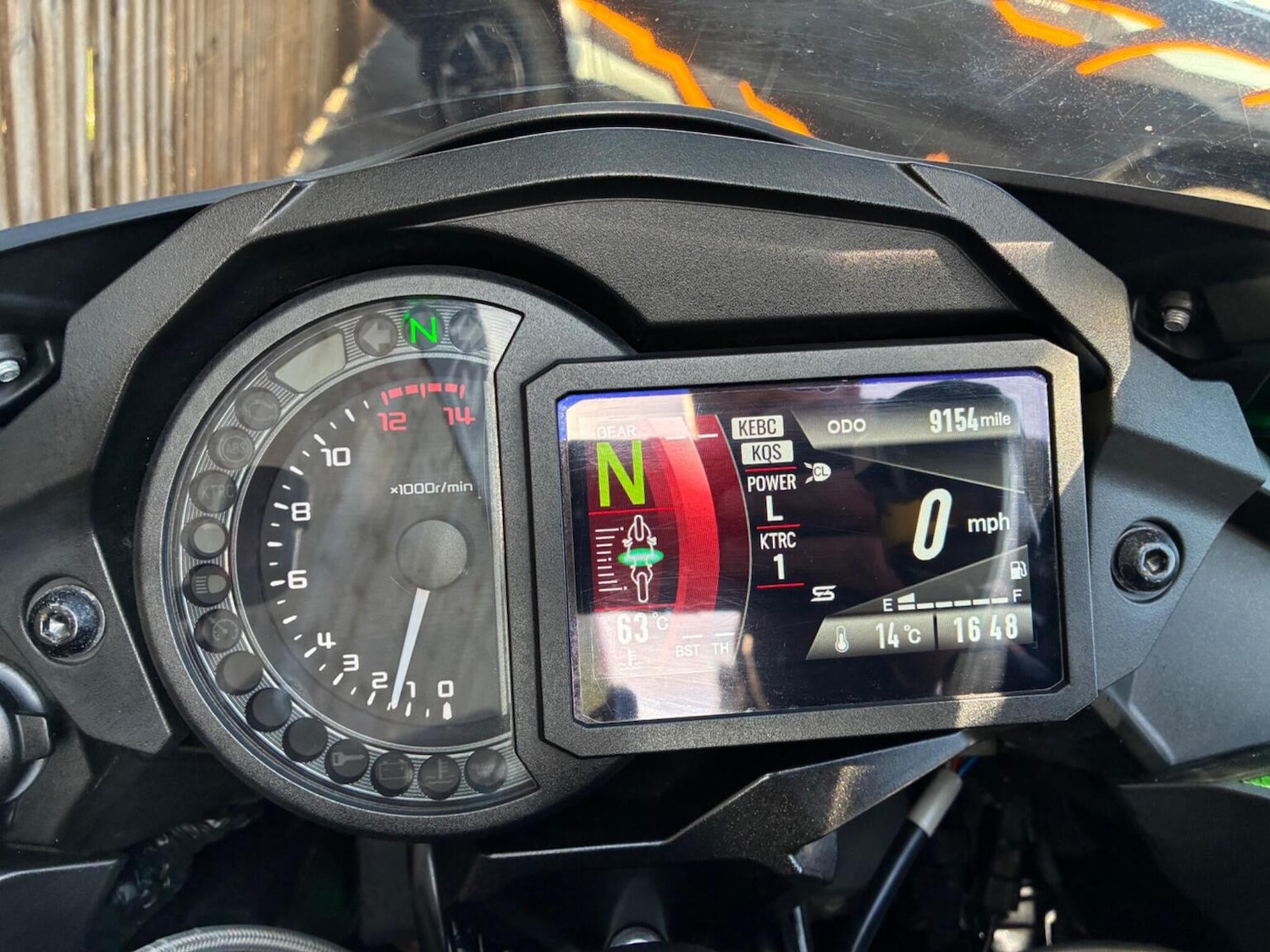 Kawasaki Ninja H2 SX