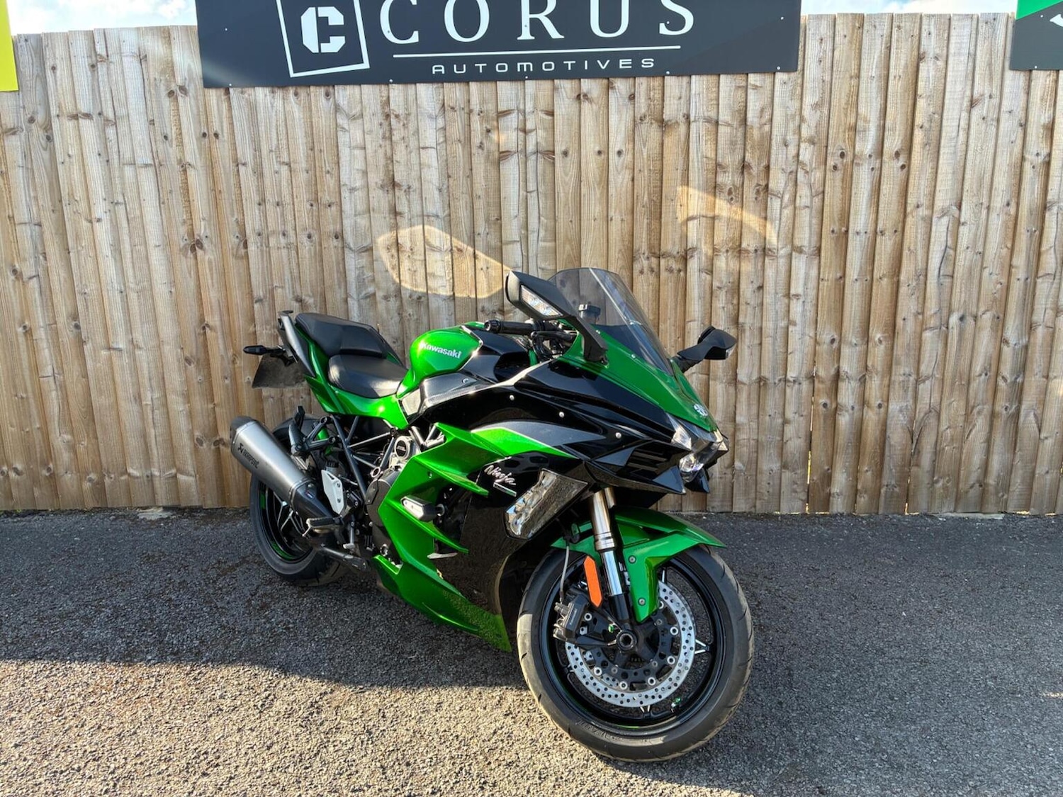Kawasaki Ninja H2 SX