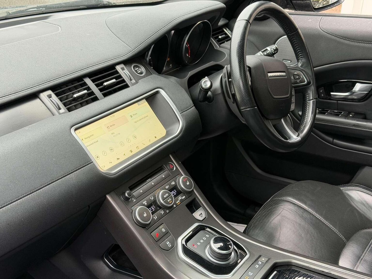 Used Land Rover Range Rover Evoque 2018 for sale - 77453401: Photo 21