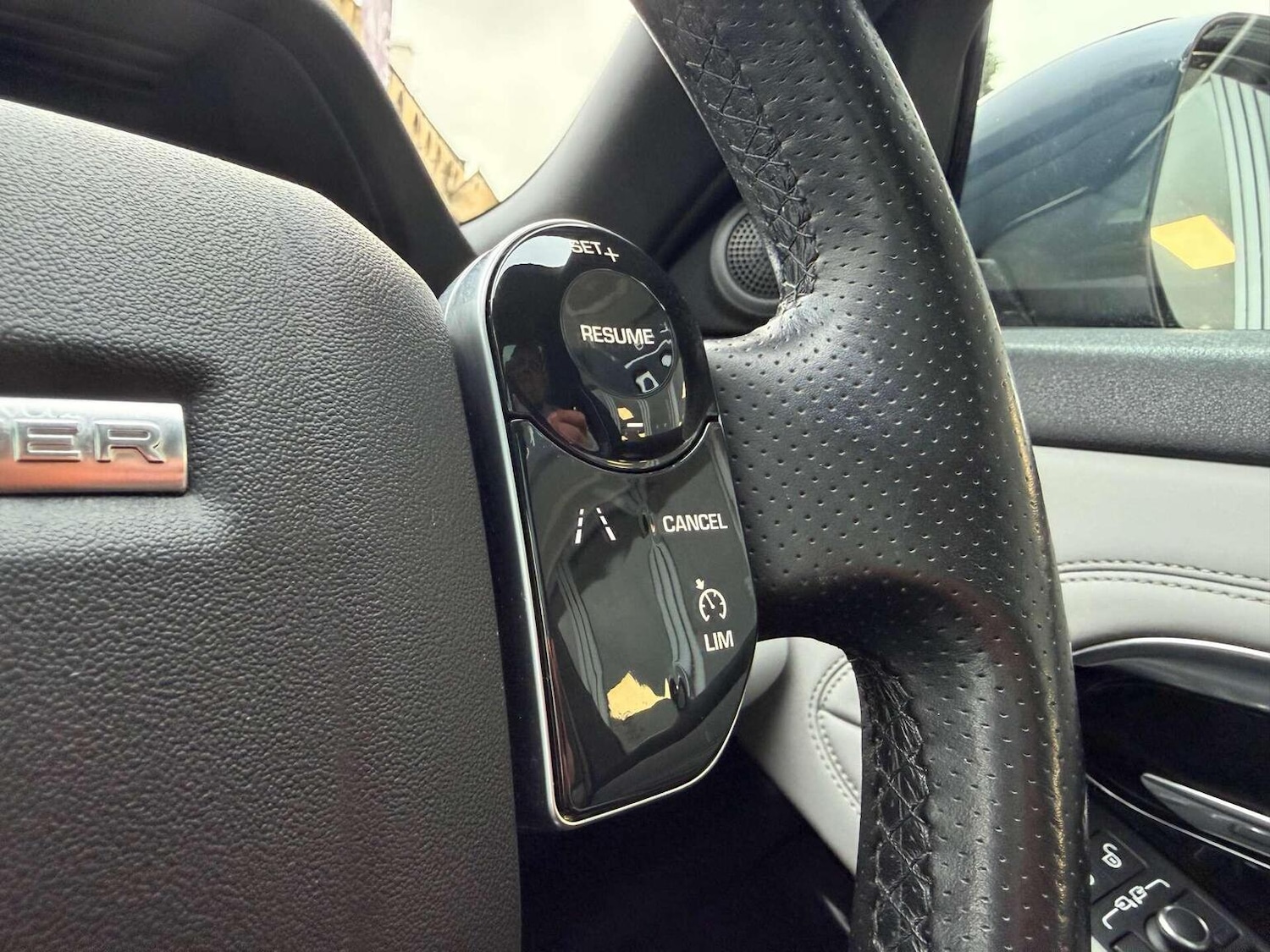 Used Land Rover Range Rover Evoque 2019 for sale - 77465701: Photo 21