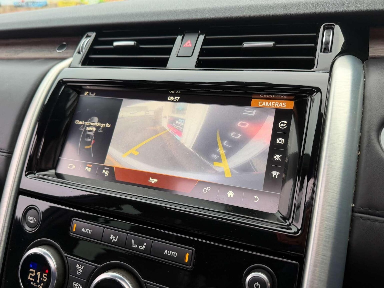 Used Land Rover Discovery 2020 for sale - 77453322: Photo 14